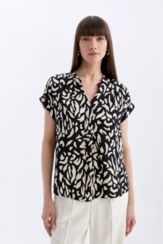 WOMAN Black Regular Fit Short Sleeve Blouse