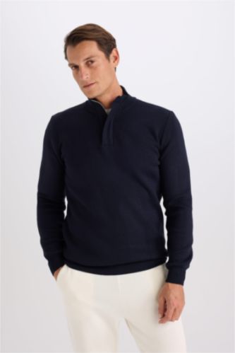 Standard Fit Turtleneck Knitwear Pullover