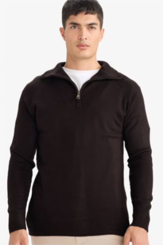 Standard Fit Turtleneck Knitwear Pullover