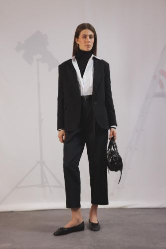 Carrot Fit Kemerli Klasik Pantolon Siyah Yüksek Bel Dar Paça Piliseli Basic Düz Kısa Paça