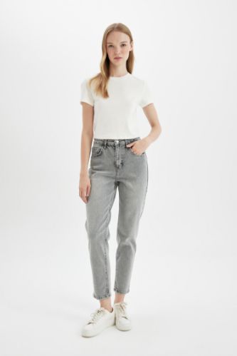 Comfort Mom Fit Relaxed Fit High Waist Ankle Length Washed Jeans