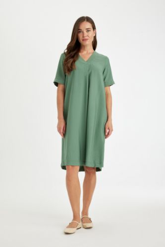 Regular Fit V Yaka Kısa Kollu Midi Elbise