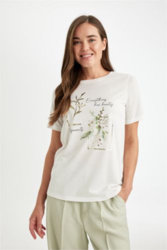 نساء بيج فاتح Regular Fit Short Sleeve T-Shirt