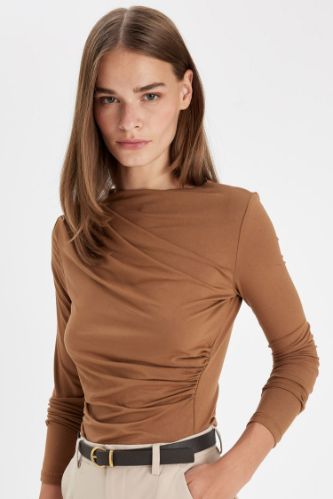 Slim Fit Dar Kesim Kayık Yaka Basic Düz Uzun Kollu Bluz
