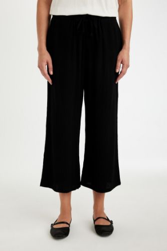 Regular Fit Crop Fit Krinkıl Viskon Kapri