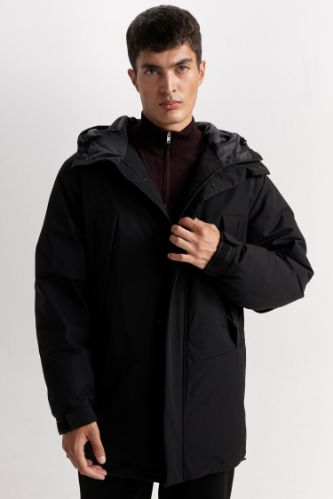 Regular Fit Kapüşonlu Mont Fermuarlı Cepli