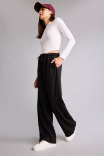 Women Black Straight Fit Trousers