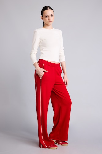 Women Red Straight Fit Trousers