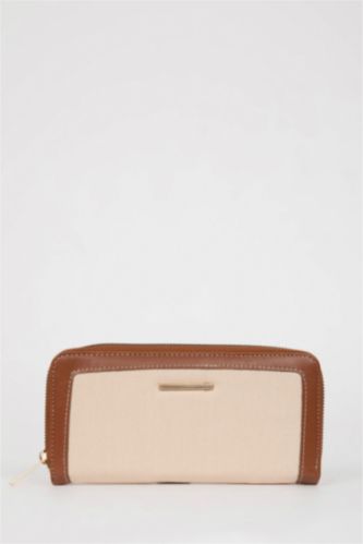 WOMAN Tan Woman Wallets