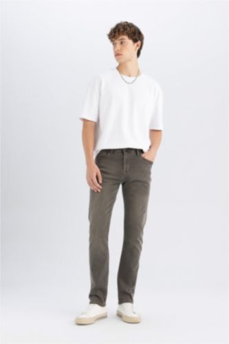 Sergio Regular Fit Regular Waist Straight Leg Jeans