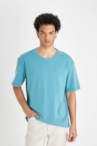 Boxy Fit Crew Neck Basic T-Shirt