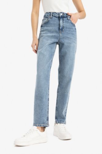 Lina Comfort Mom Normal Bel Düz Paça Jean Kar Yıkamalı Pantolon