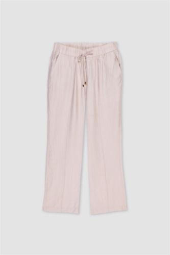 Straight Fit Cep Detaylı Standart Paça Krinkıl Kumaş Pantolon