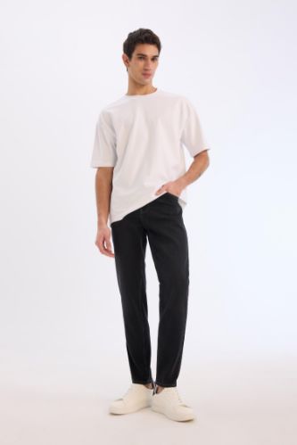 Slim Tapered Fit Normal Waist Tapered Leg Jeans