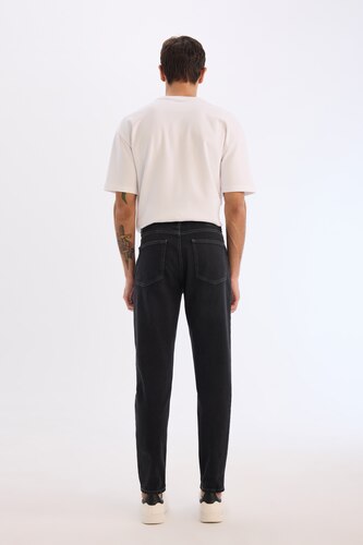 Slim Tapered Fıt Jean