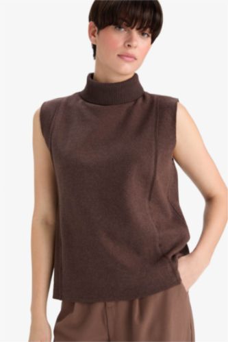 Regular Fit Turtleneck Tank Top