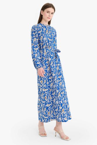 Regular Fit Bisiklet Yaka Desenli Kuşaklı Uzun Kollu Maxi Elbise