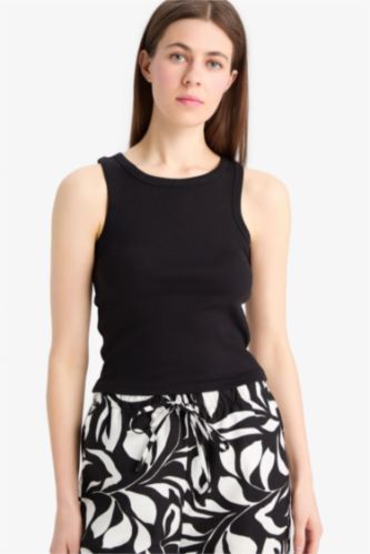 Әйелдерге слим пішімі дөңгелек жаға Ішкөйлек