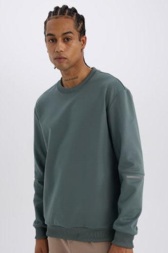 DeFactoFit Standart Fit Bisiklet Yaka Basic Düz Sporcu Sweatshirt