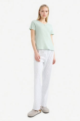 Fall in Love Regular Fit Top Bottom 2 Piece Pyjamas Set