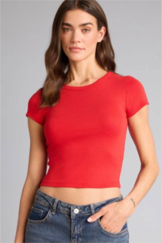 Woman Red تيشيرت مخصر مضلع