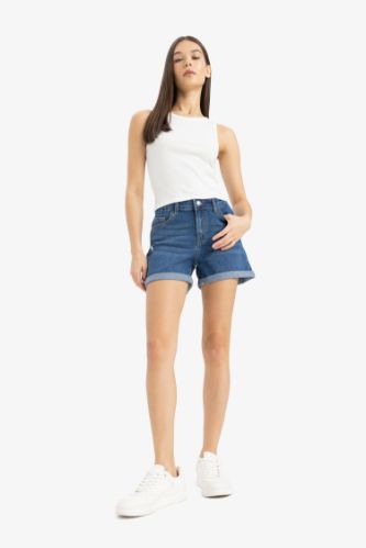 Yüksek Bel Dar Paça Jean Şort