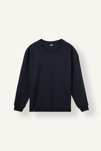 Boxy Fit Long Sleeve Sweatshirt