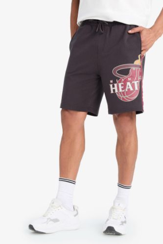 DeFactoFit NBA Miami Heat Standart Fit Kısa Paça Şort