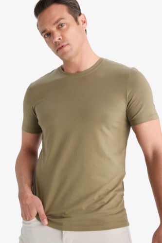 Slim Fit Dar Kesim Bisiklet Yaka Esnek Kumaş Kısa Kollu Tişört