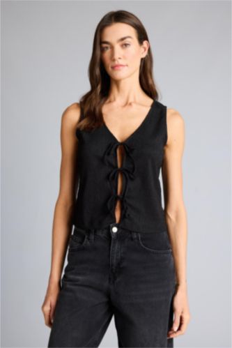 حريمي أسود تانك توب قصة عادية بياقة V