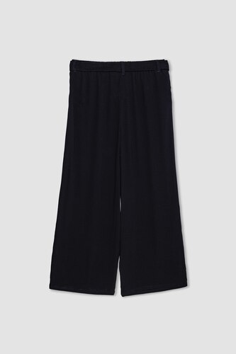 Culotte Fit Elastic Waist Straight Leg Crinkle Capri Pants