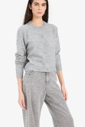 Regular Fit Bisiklet Yaka Basic Düz Düğmeli Soft Touch Yumuşak Triko Hırka