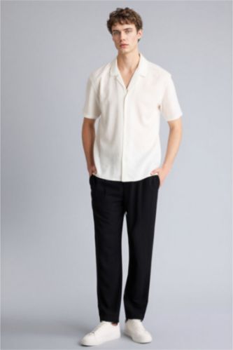 Erkek Siyah Relax Fit Rahat Kesim Kısa Paça Keten Görünümlü Yazlık Kumaş Pantolon