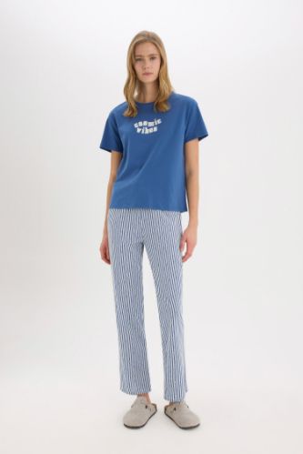 Pijama Takımı Baskılı Kısa Kollu Üst Çizgili Uzun Altı-Fall in Love
