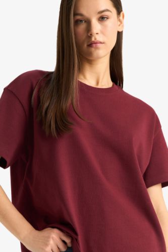 Oversize Geniş Kalıp Bisiklet Yaka Basic Düz Bordo Kısa Kollu Tişört