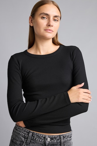 Women Black Slim Fit Camisole Long Sleeve T-Shirt