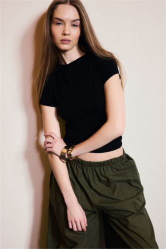 Woman Black Slim Fit Half Turtleneck T-Shirt