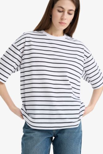 Oversize базовая футболка с круглым вырезом и коротким рукавом