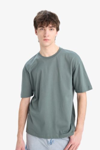Oversize Geniş Kalıp Bisiklet Yaka Basic Düz Kısa Kollu Tişört