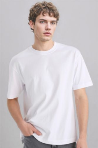 Erkek Beyaz %100 Pamuk Oversize Geniş Kalıp Bisiklet Yaka Basic Düz Kısa Kollu Beyaz Tişört
