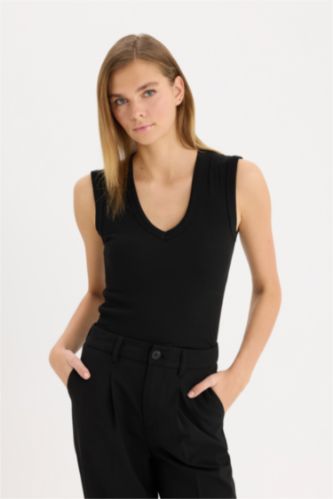 ديباردور مضلع سليم برقبة V