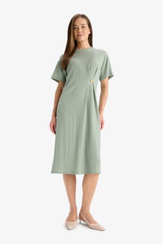 Regular Fit Bisiklet Yaka Basic Düz Bürümcük Kısa Kollu Midi Elbise