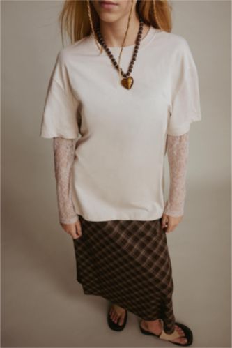 Kadın Bej Oversize Geniş Kalıp Bisiklet Yaka Dantel Detaylı Uzun Kollu Tişört