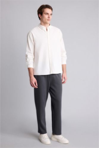 رجال أنثرا Regular Fit Trousers