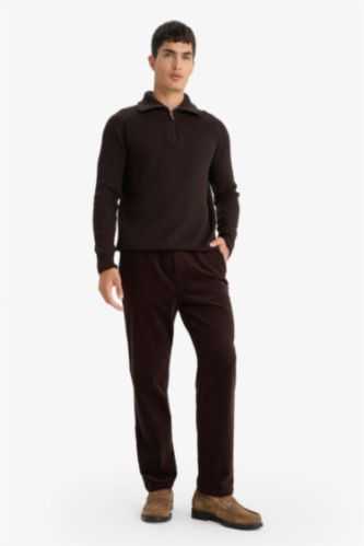 Relax Fit Düz Paça Pantolon