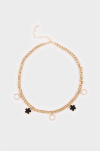 Kadın Siyah-Beyaz Yonca Detaylı kolye