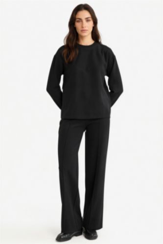 Kadın Siyah Straight Fit Beli Lastikli Selanik Kumaş Pantolon
