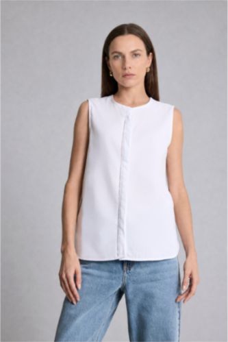 Kadın Beyaz Regular Fit Kolsuz Flamlı Pamuk Bluz