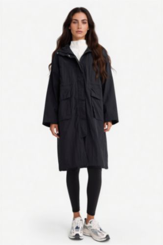 جاكيت مطر طويل قصة عادية بغطاء للرأس