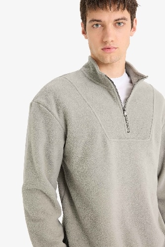 Boxy Fit Printed Long Sleeve Sweatshirt